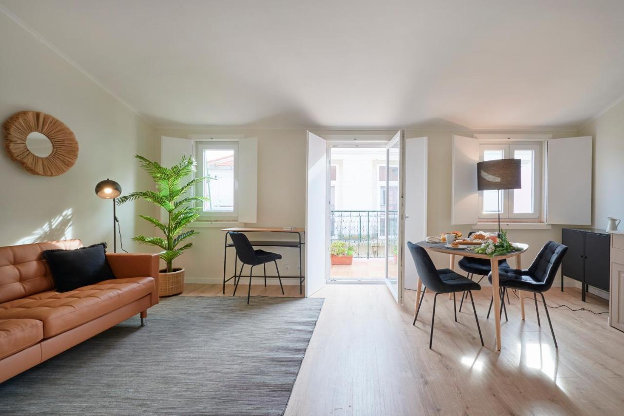Fantastic With Balcony In Bica Lejlighed Lisboa