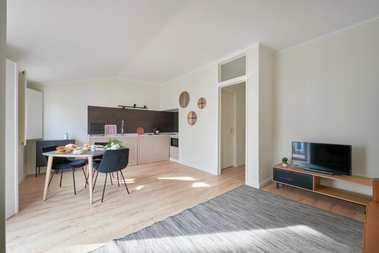 Fantastic With Balcony In Bica Lejlighed