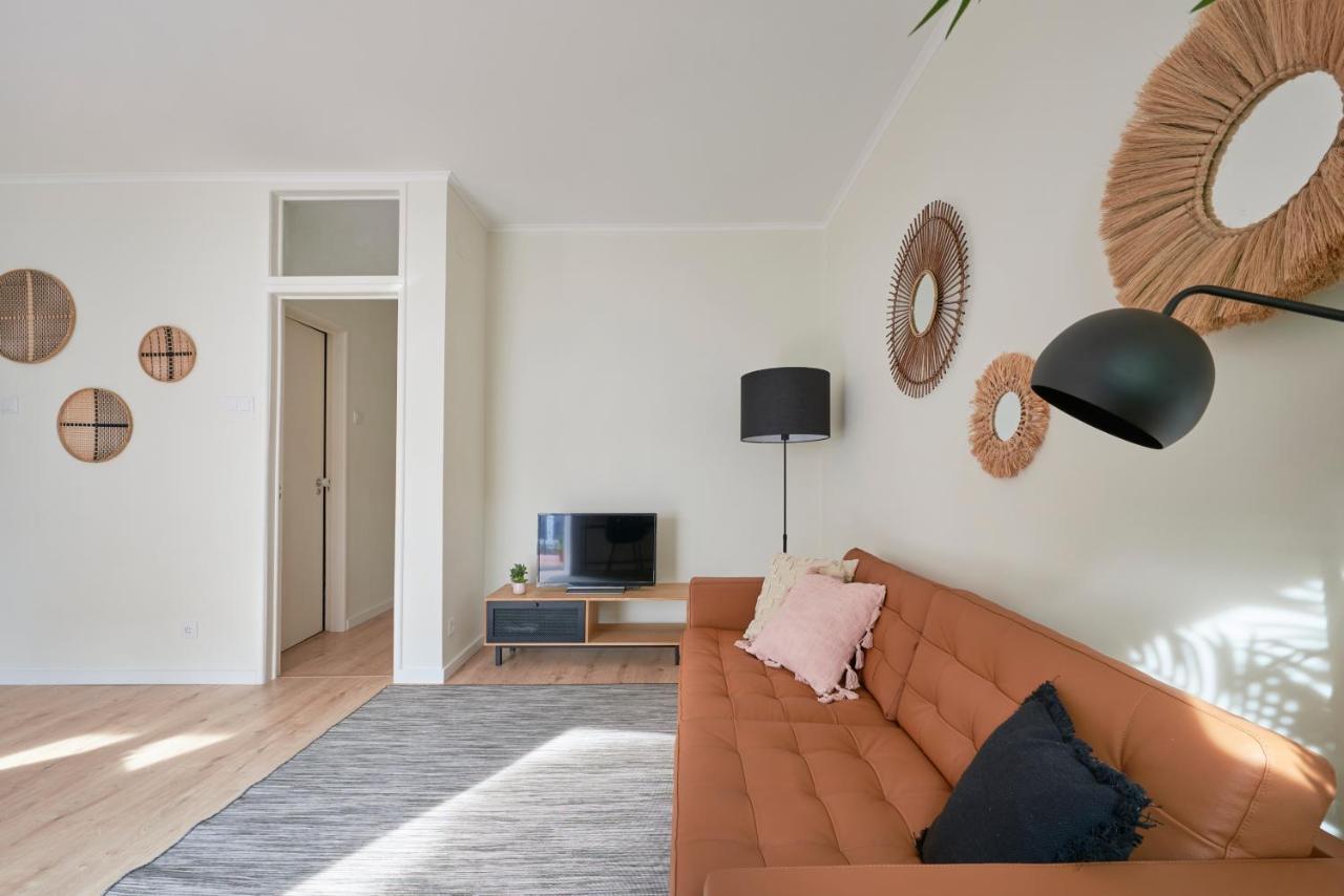 Fantastic With Balcony In Bica Lejlighed